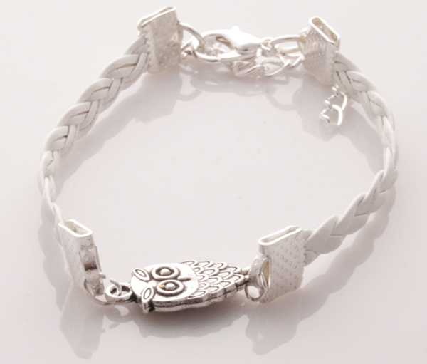Armband - Flätat med uggla vit