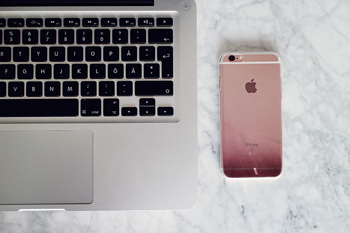 Mjukskal transparent för iPhone 6/6S - Fotografi Bilväg
