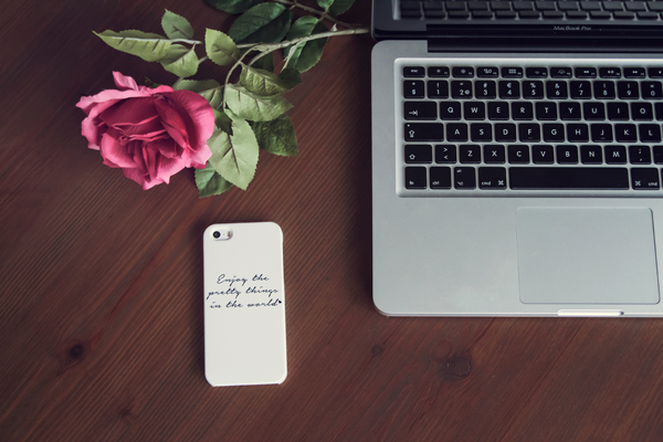 Skal för iPhone 5/5S/SE - Enjoy the pretty things in the world